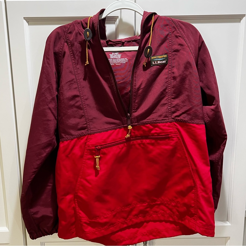 LL Bean colorblock classic anorak - crimson and red